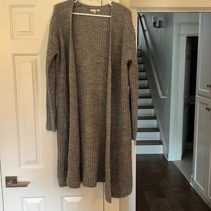 Amuse grey sweater M/L